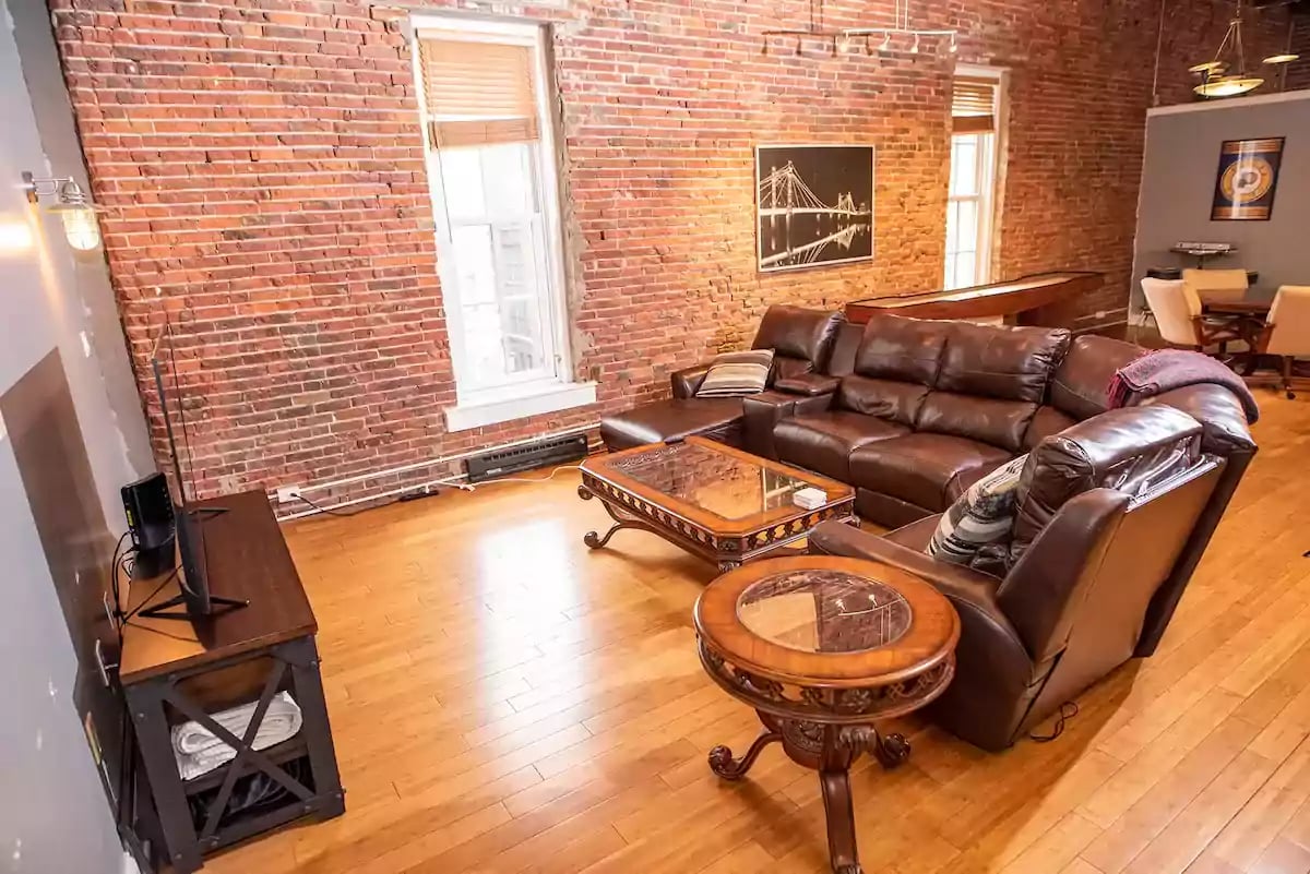 Downtown Indianapolis Loft Group Lodging Rental
