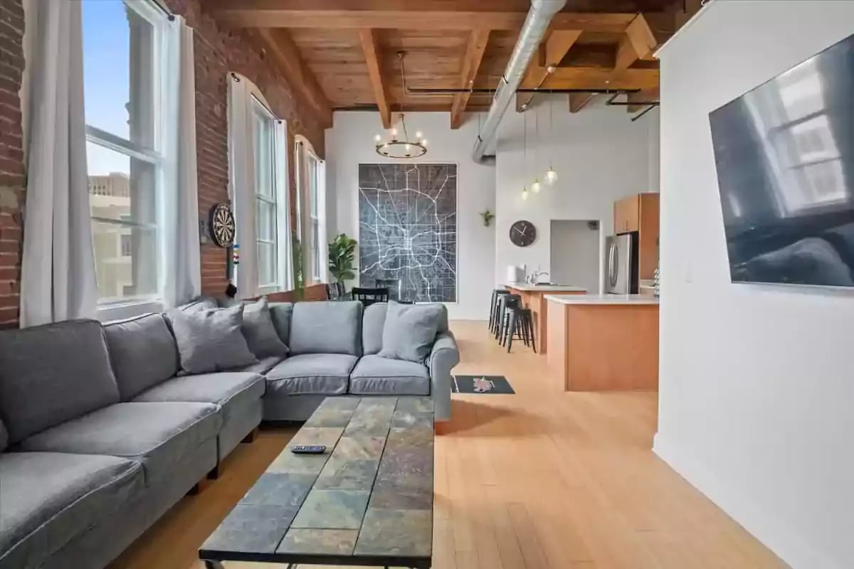 Downtown Indiapolis Loft Rental